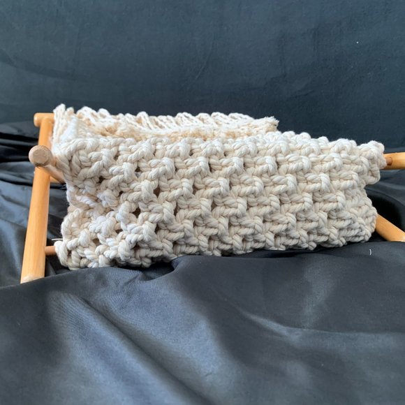 Macrame knitting/sewing caddy - Picture 5 of 6